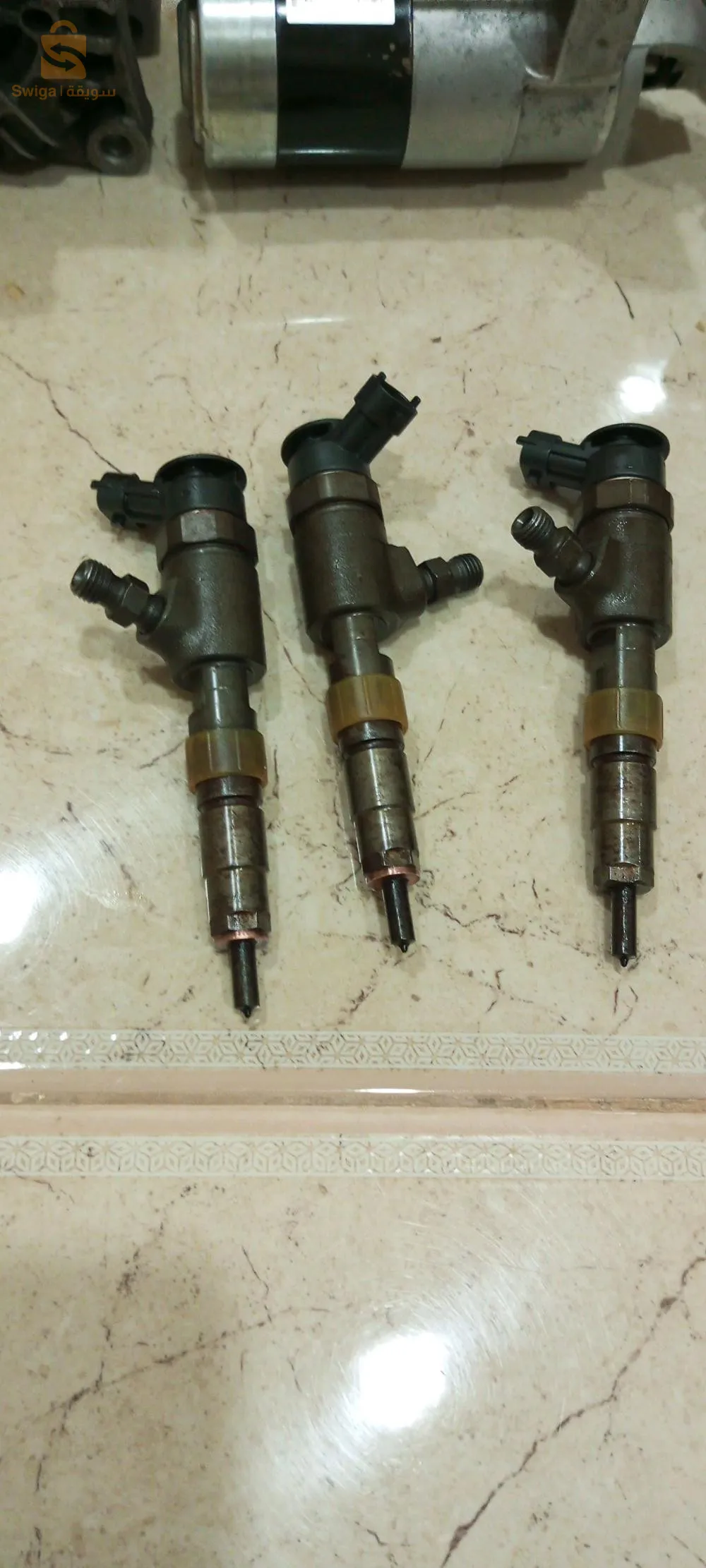 a vendre  des pièces de rechange venir de France pour Peugeot 208. 1.6HDI