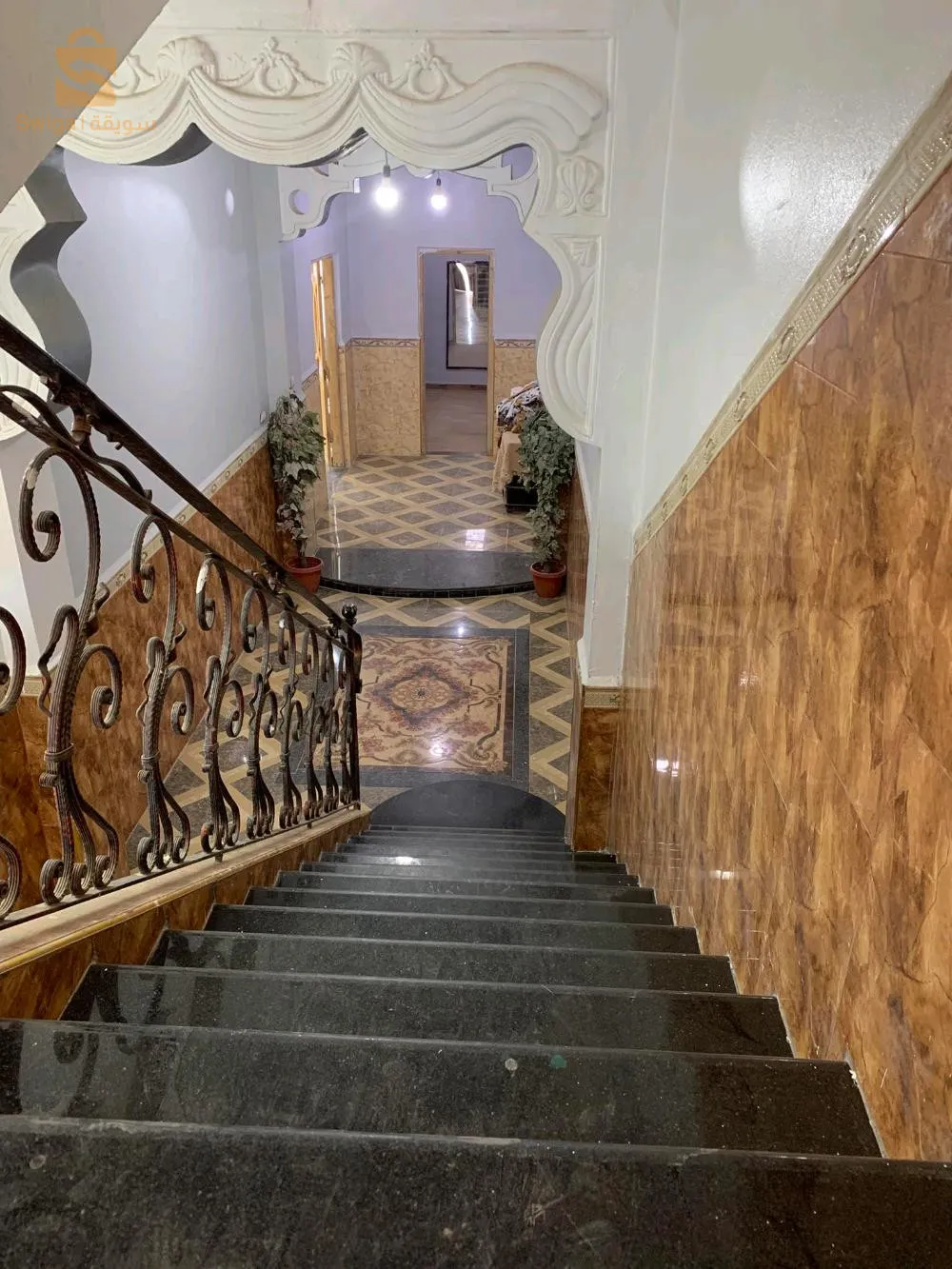 منزل وقاعة افراح للبيع