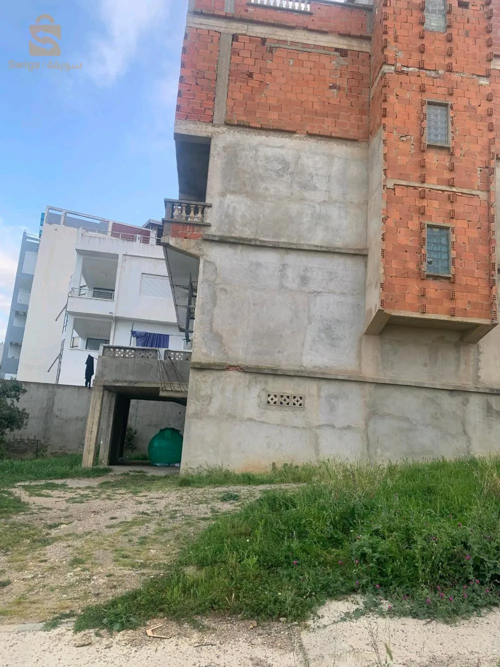 فيلا للبيع مطله على البحر مع قطعه ارض وڨاراج   ولايه سكيكدة