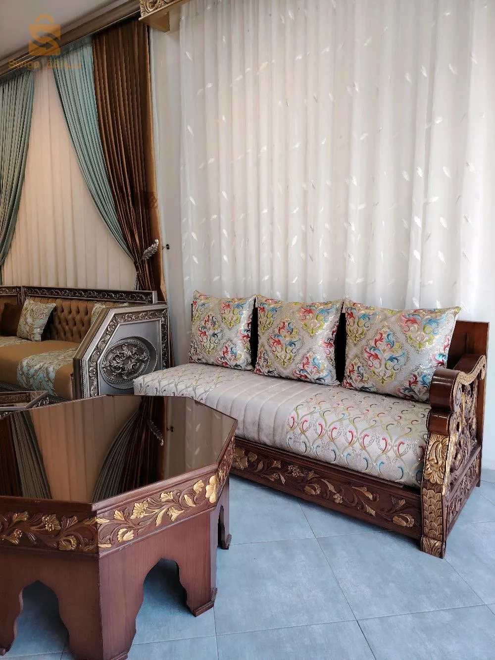 محل مفروشات على المقاس
