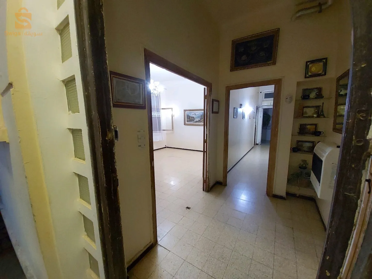 Une très belle villa coloniale - Au centre de la daira de Maleh, la wilaya d'Ain Temouchent.