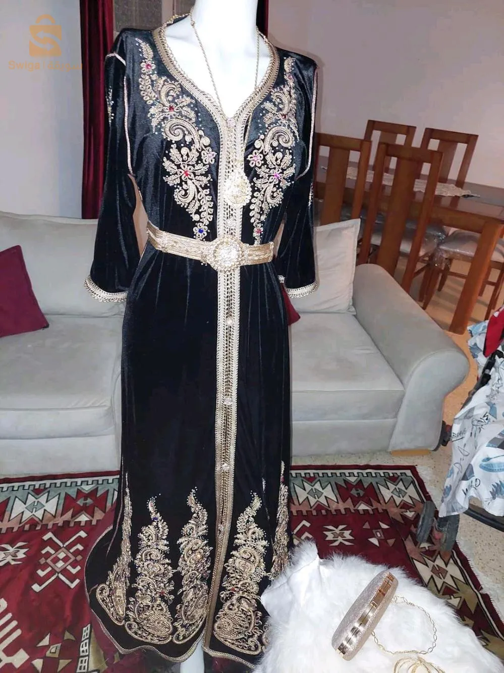 بيع ملابس تصديرة