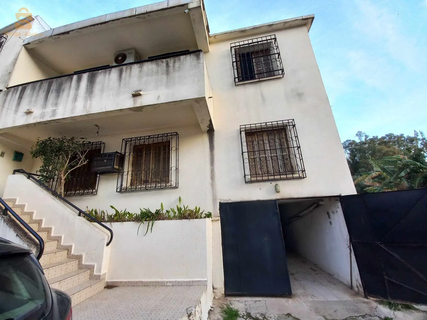 vente Villa R+2 avec piscine couverte et chauffée + terrasse à Ben Aknoune