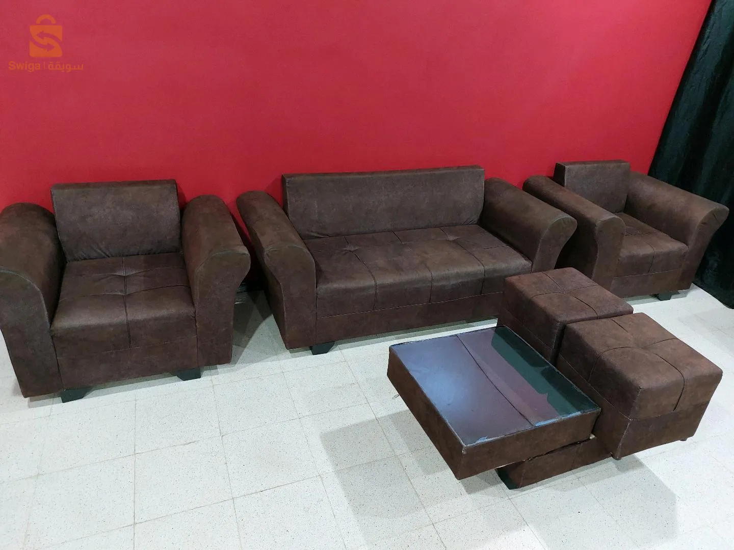 salon 7 place + deux chaises +table