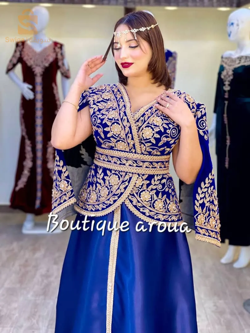 راكي💍 تجهزي ✅ولا عندك مناسبات 🎉 ولا مهيبة العيد💍❤️‍🔥
مودال ✨الهمة و الشان 📢 عبارة عن قطعتين في قطعة واحدة مكونة من قفطان و كاراكو في نفس الوقت 2 في 1 طرز فتلة حرة🔥 شارجي من القدام و من اللور و في الحزام ❤️

القماش : دان جابوناز + ساتان ديامون
المقاسات المتوفرة : m l xl xxl xxxl ( من 38 حتى 54 )
❤️مرحبا بيكم شيرات 🎉 تخفيييضااات 📢