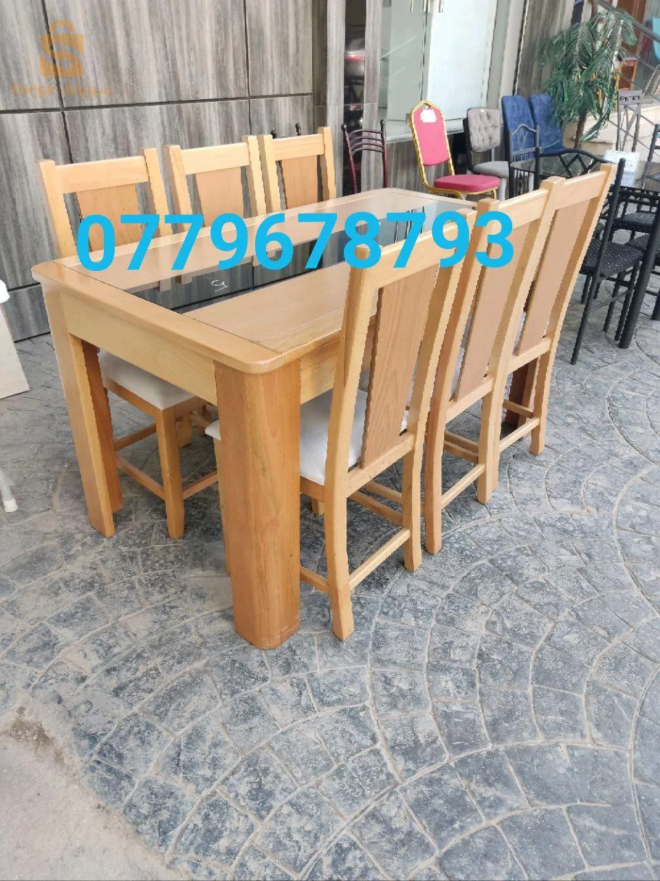 Table salle à manger 6 chaises être produit local En bois hêtre  🤩🤩