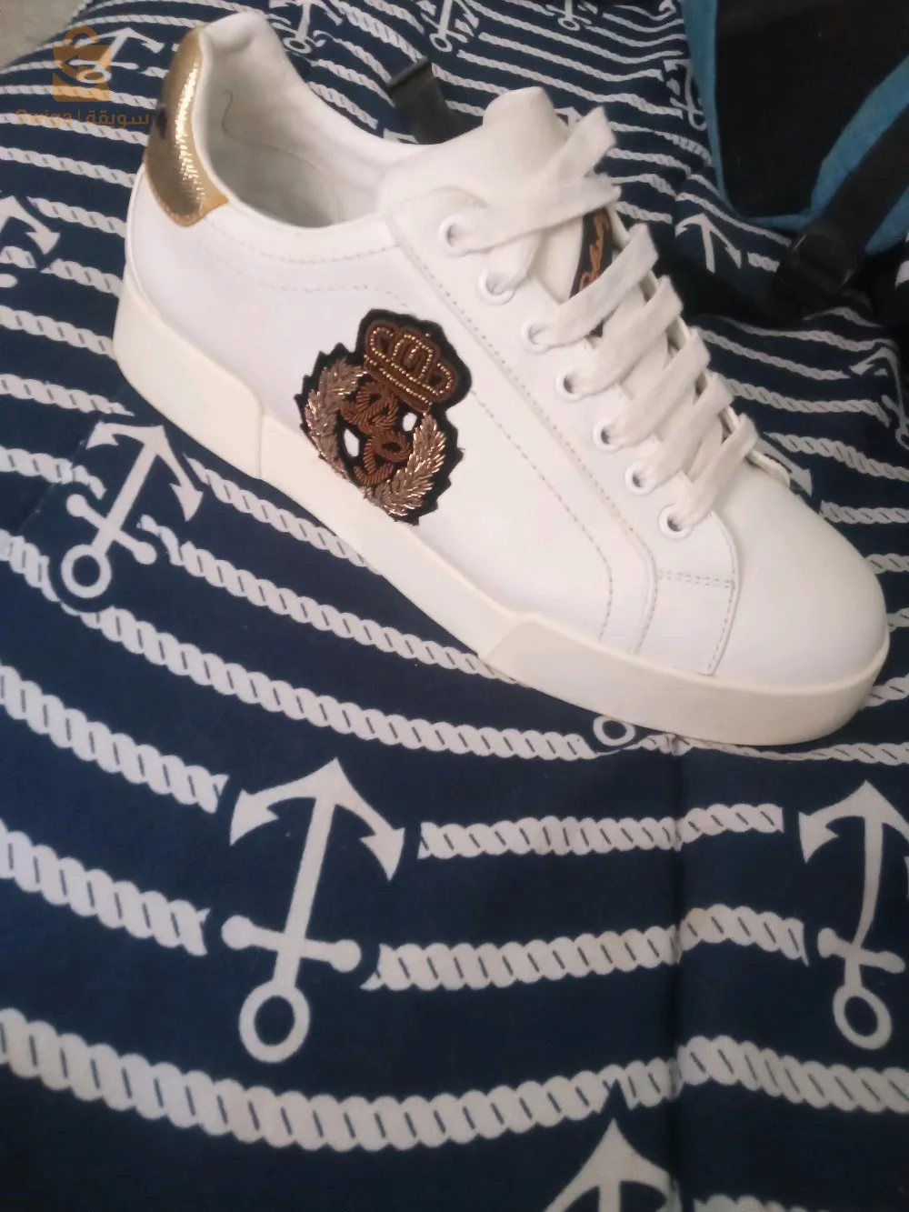 حذاء ماركة DG