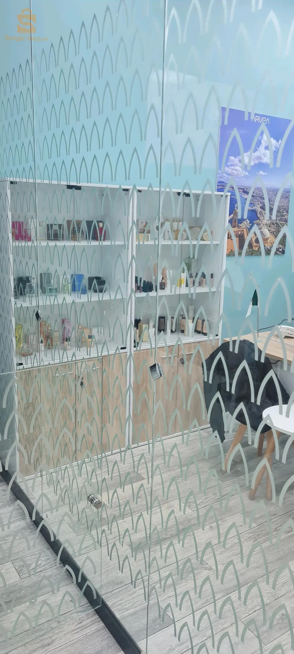 مسوقين بالعمولة وقادة فرق