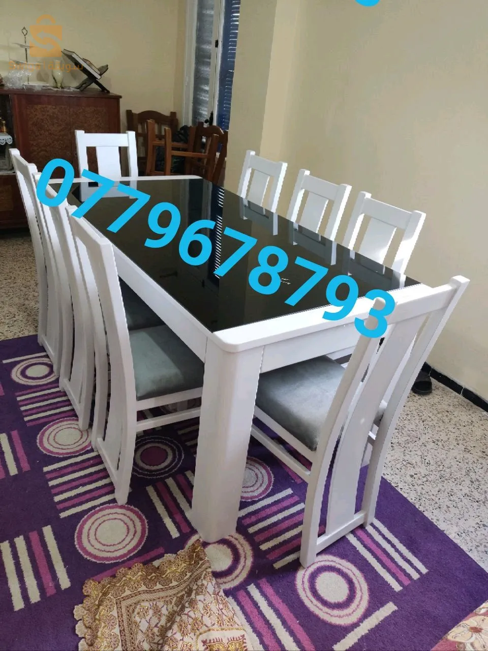Table salle à manger 8 chaises être produit local En bois hêtre  🤩🤩
