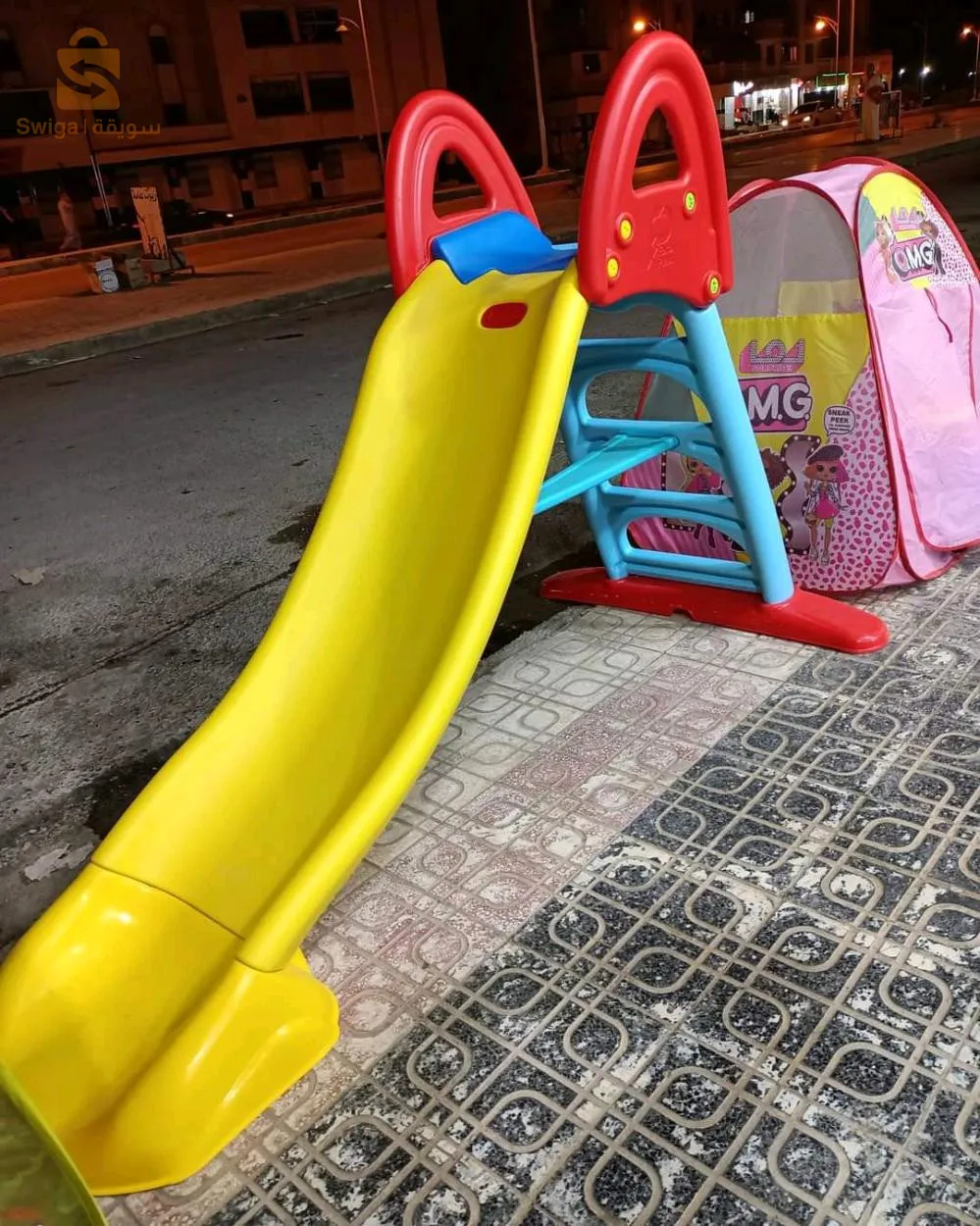 زحليقة حجم كبير
