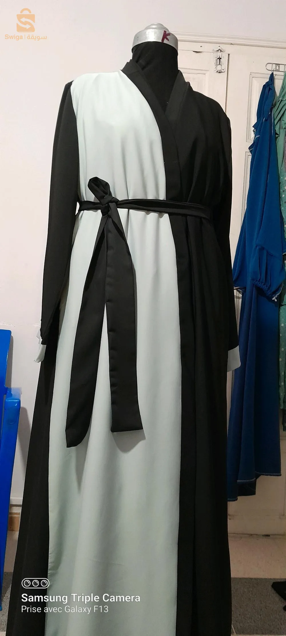 ملابس نسائية
