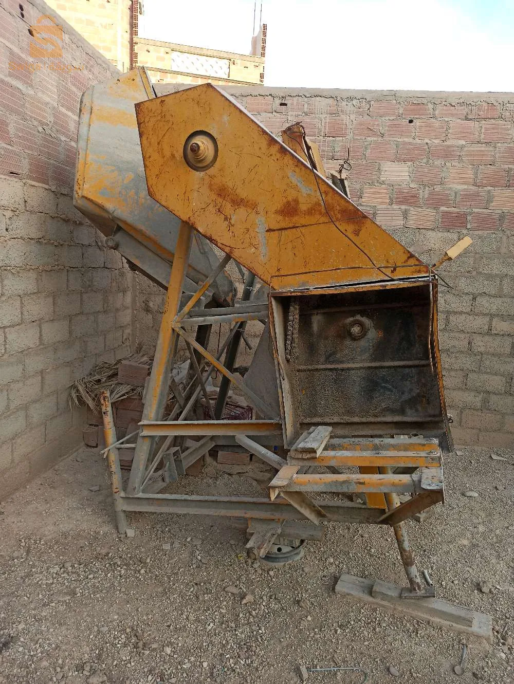 بوطونيار للبيع
