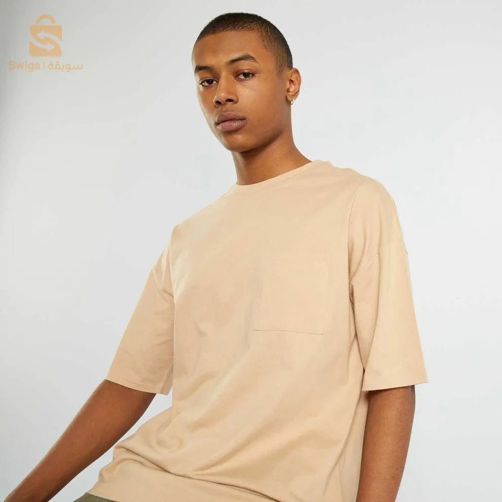 T-shirt over size