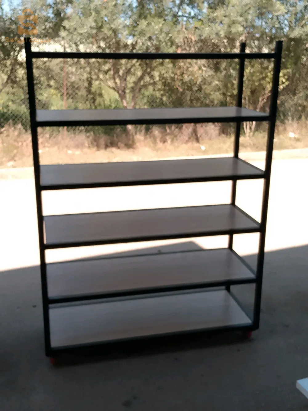 طاولة عمل للمخابز ومحلات البيتزا