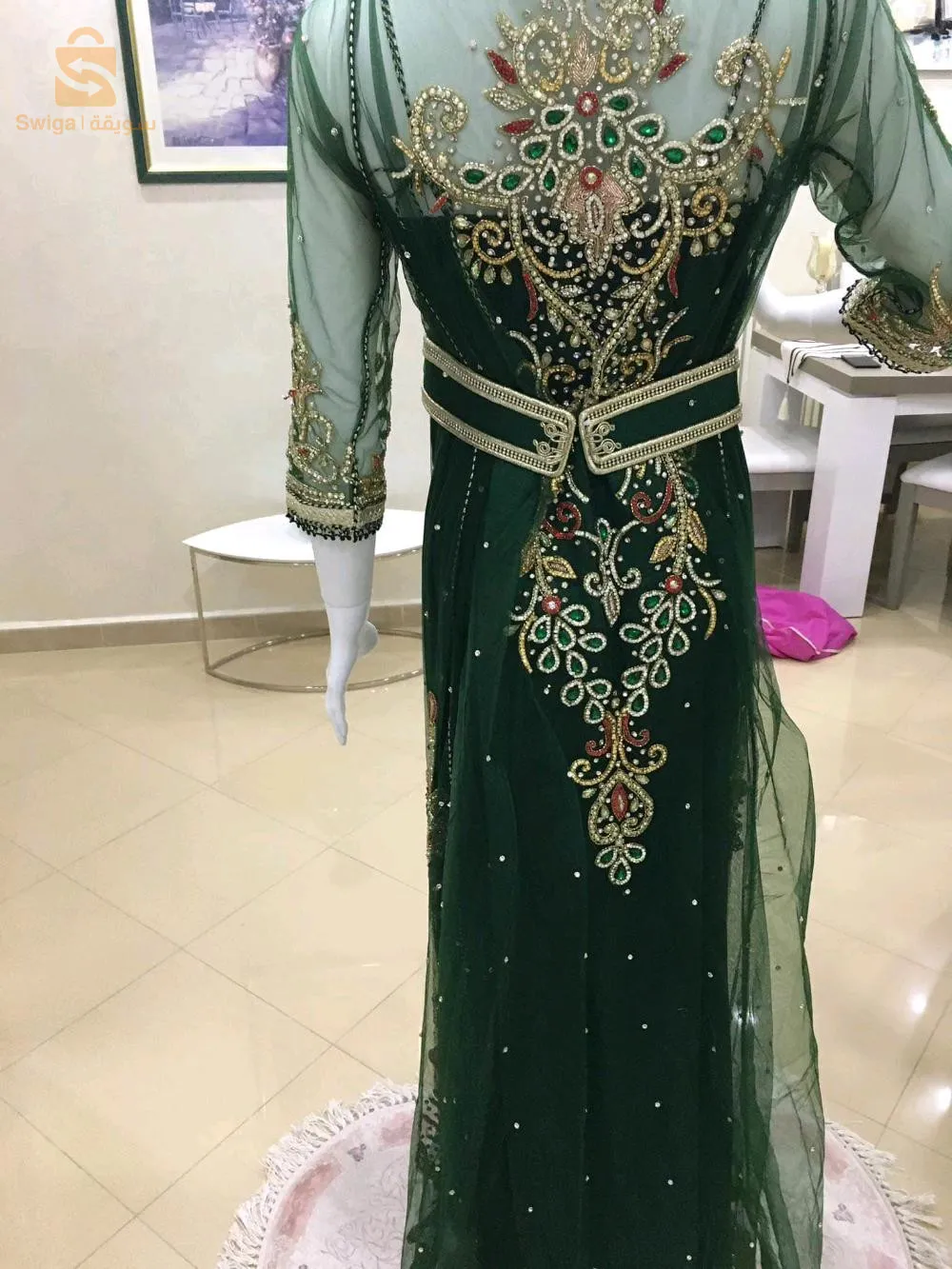 قفطان للبيع في حالة جيدة