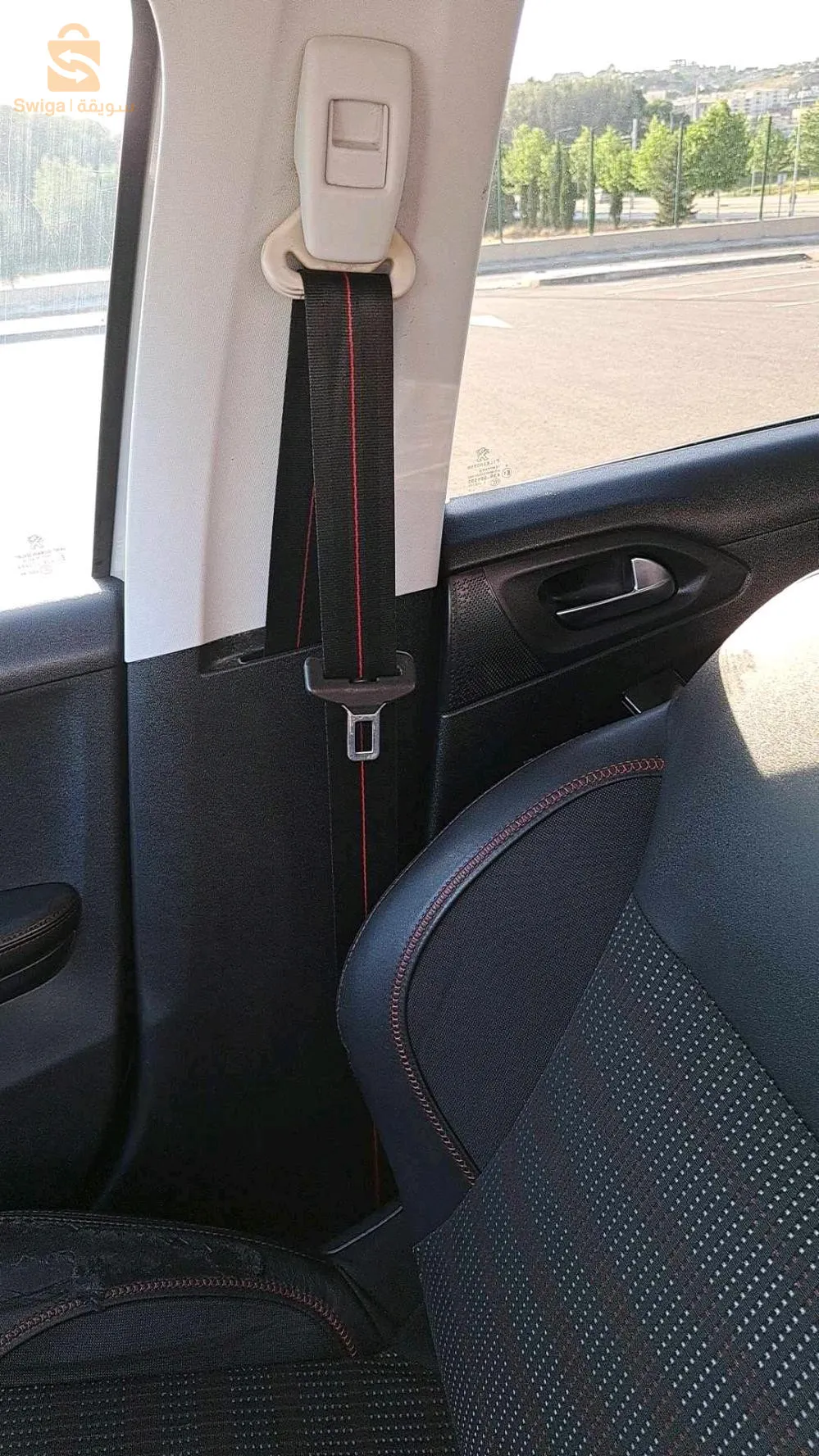 208 gt line france madjmola machya 424 elf réel première main 
0 sbigha 
Sono jbl d origine 

Parc assiste