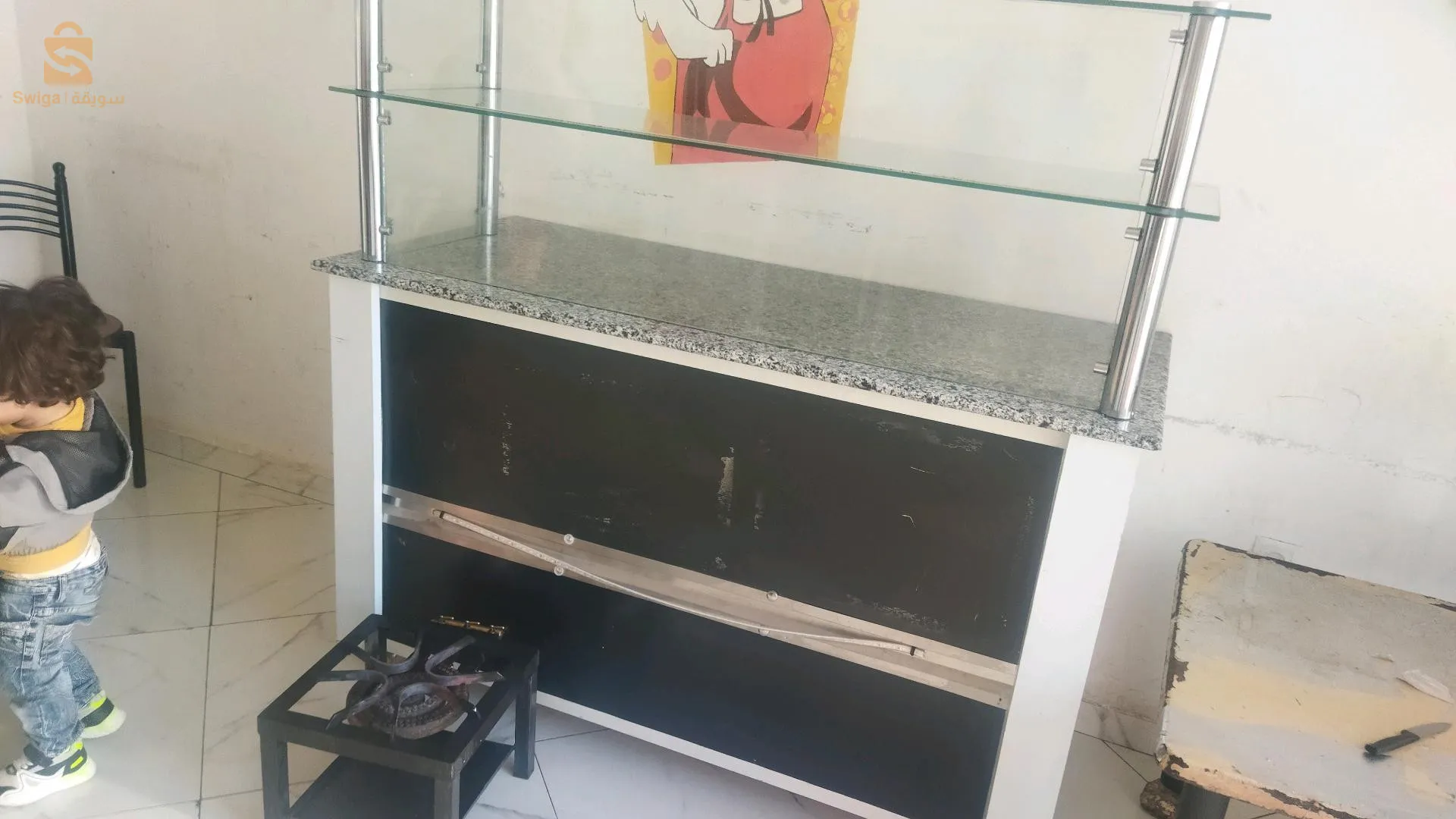 متريال تاع خدمة مشينة جاج تهز 40جاجة طيب فور بريزونطوار بيه بلاكاس وزوج طوابل معاهم كراسة بلاك شوفو