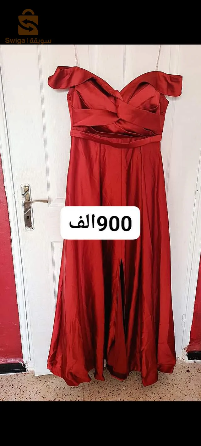 بيع لبسة تع عرس ملبوسين خطرة طاي 46 .48.50 اما السواري الحمرا تلبس طاي 40و اطلع خاطر فيها الخيط من لور بأه تزيد و تنقص تلبس حتة لل50 مكان زرالدة الجزائر العاصمة وطبعا لتدي عليا 2ولا 3 نقصلها