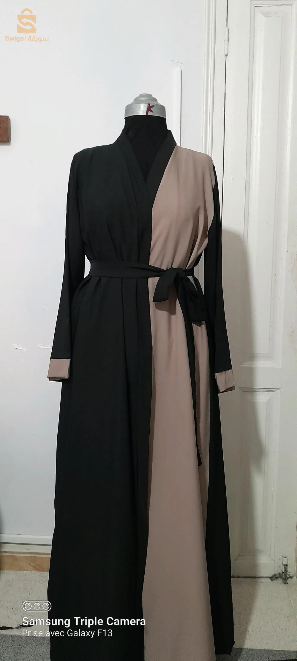 ملابس نسائية