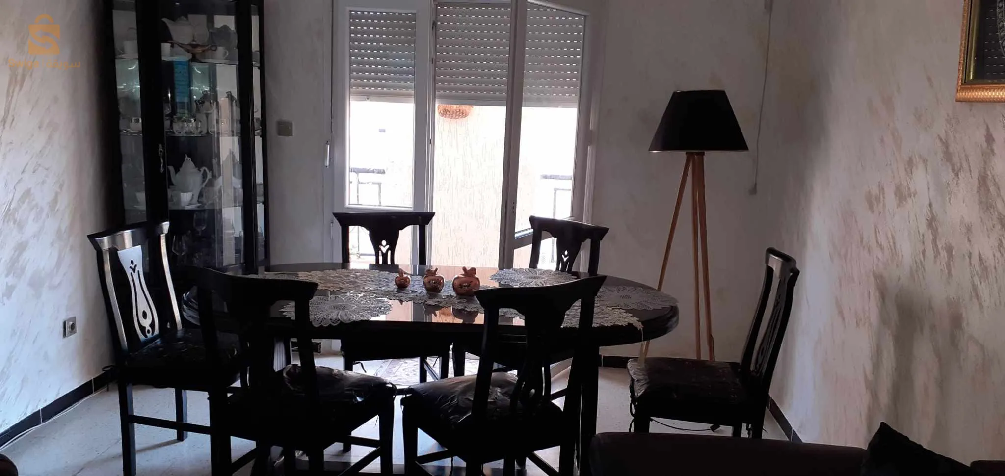 un  table de salon manger