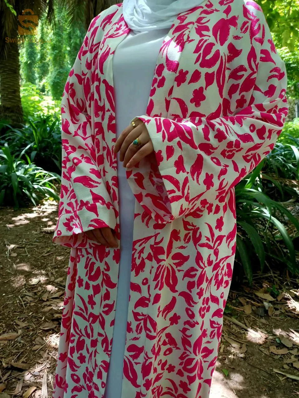 فستان و كيمونو