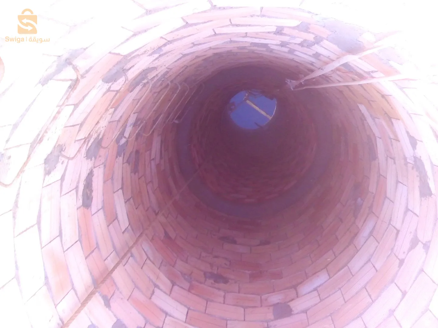 حفر وتنقية وترمبم ابار المياه بالطريقة التقليدية