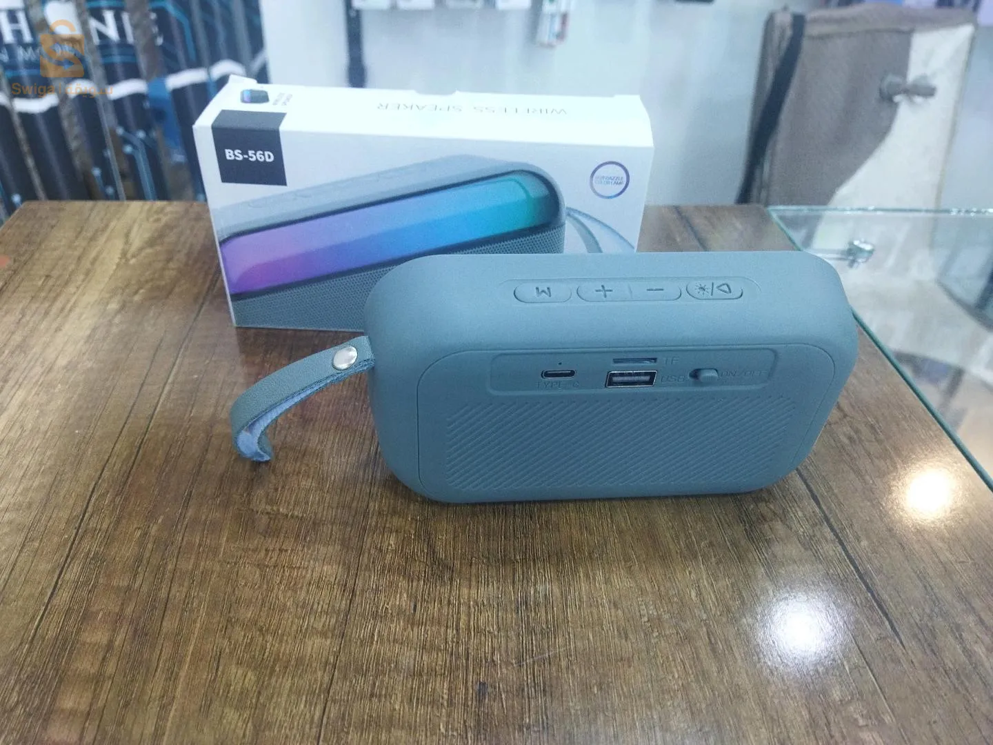 baffe portable bluetooth stéréo.