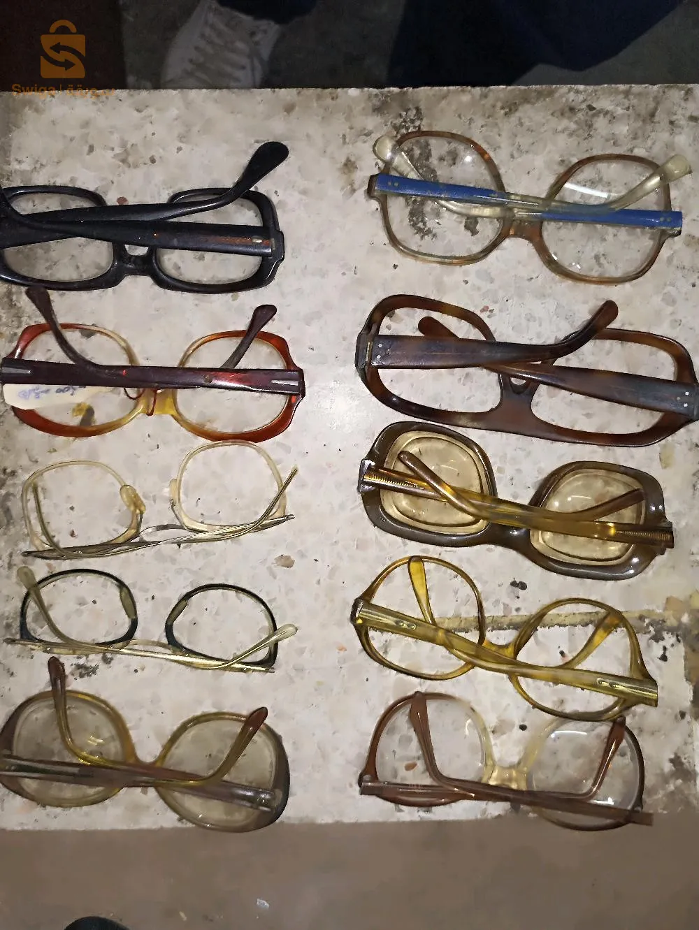 10 مونتور Un vieux