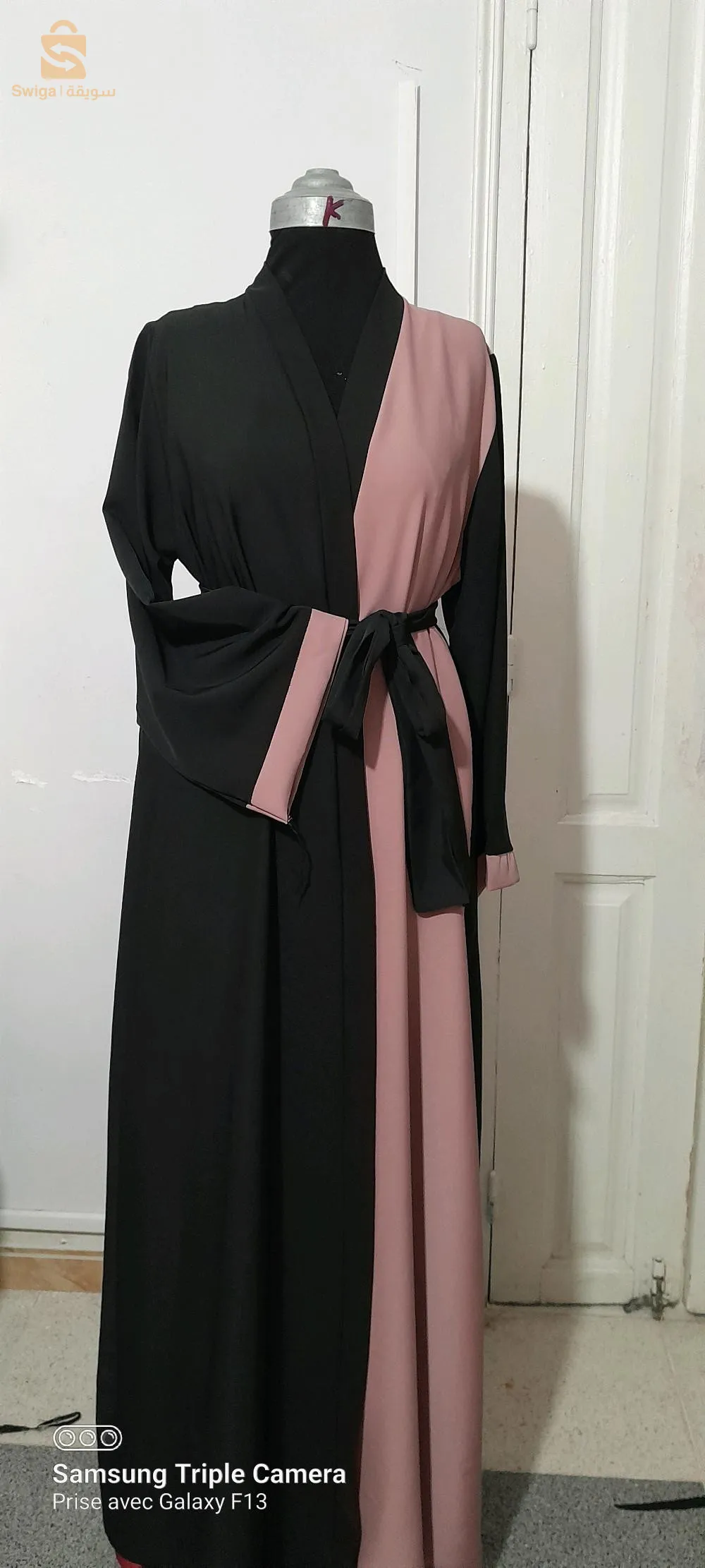 ملابس نسائية