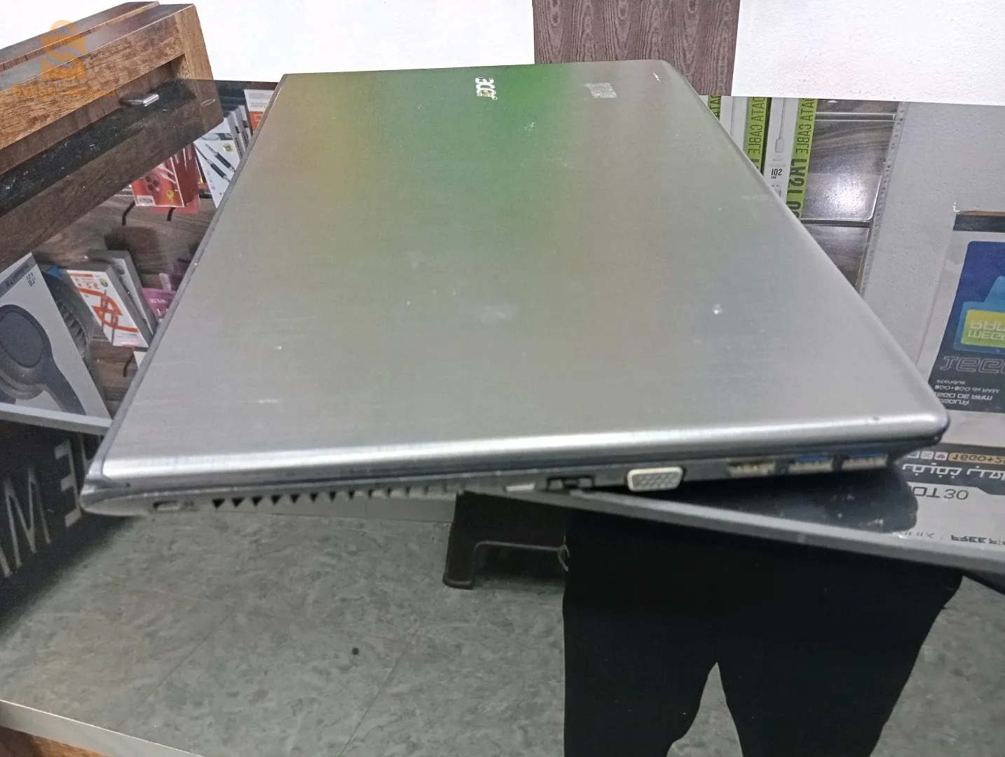 Acer i3-600U