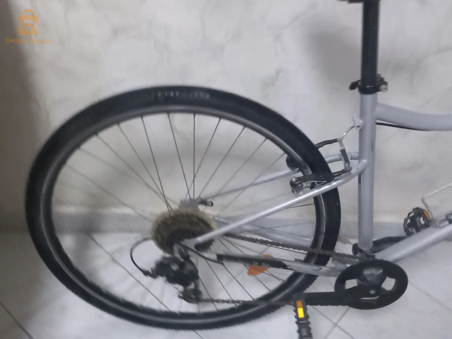 Btwin Reverside 120 
للبيع Prix : 35000
رقم الهاتف  0771022224