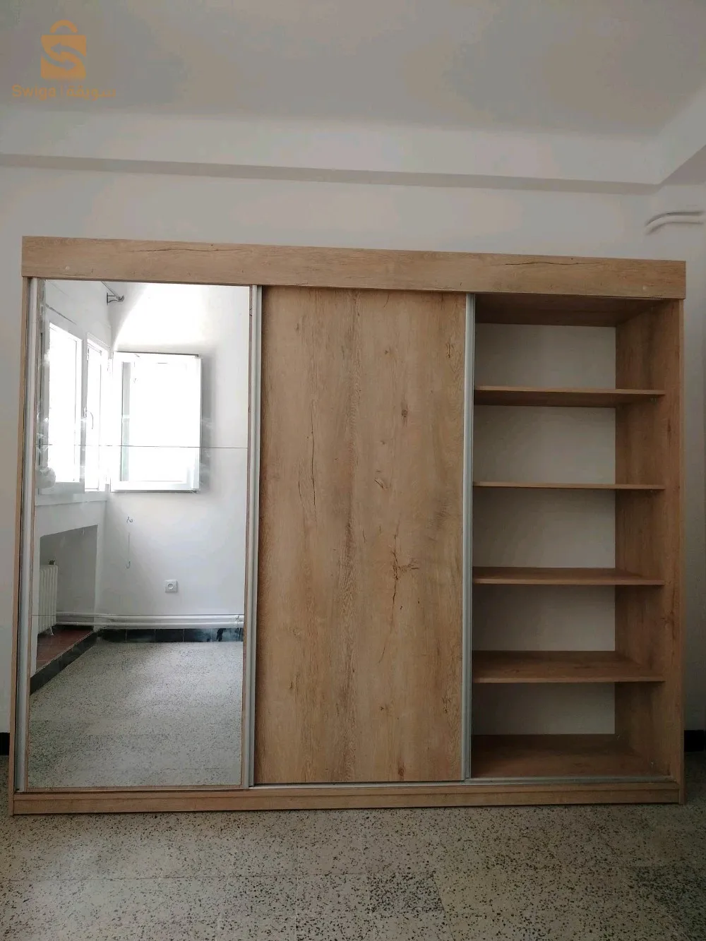 خزانة ملابس عصرية