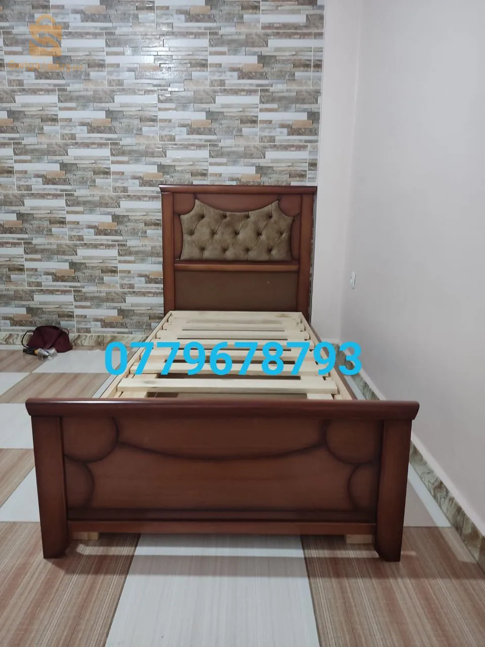 Lit coffre très solide produit local en bois hêtre  disponible à bon prix 😍