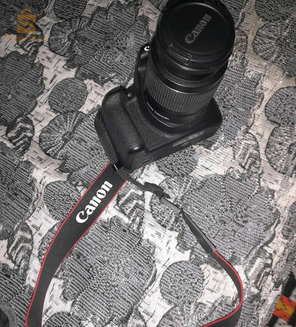 camera canon 1200 d