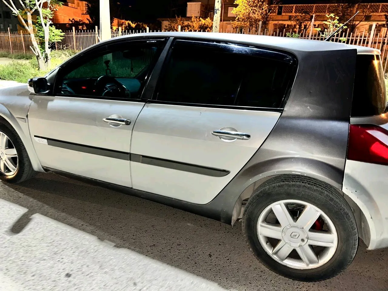 megane 2 موتور 1.5dci مايسخن ما ينقس الزيت فيها ديروتوش 
nmr:0674408684