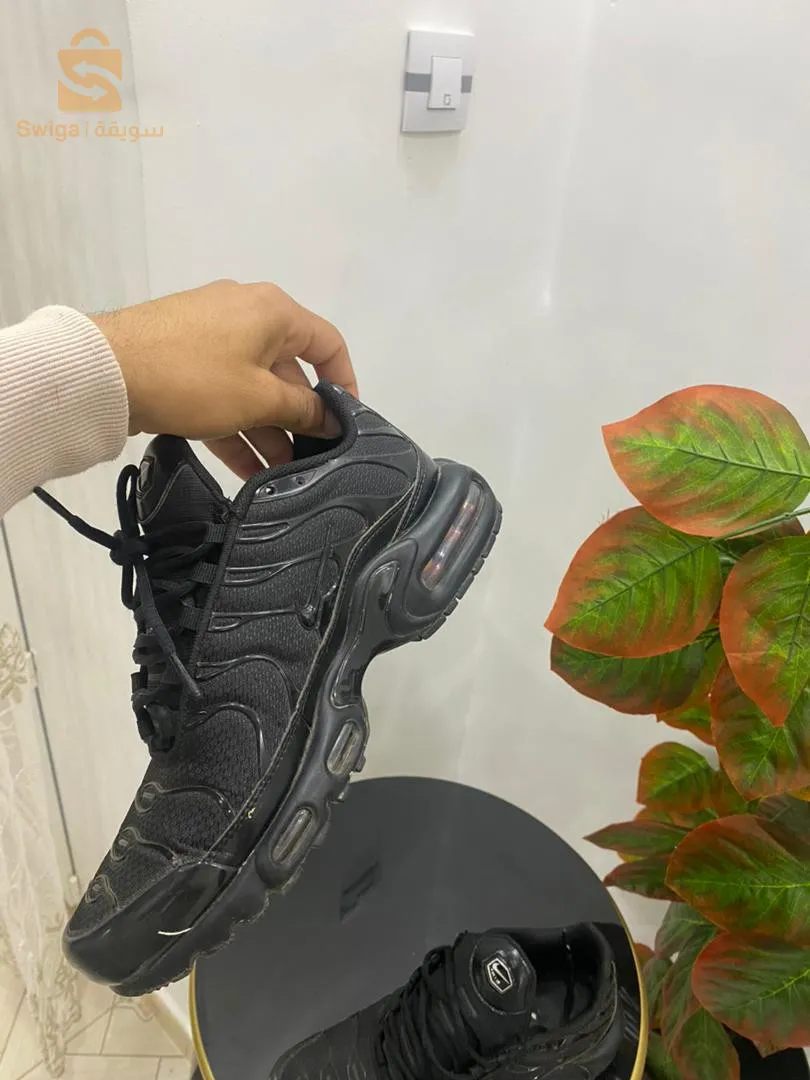 Tn black original pointure 40 porté quelques jours