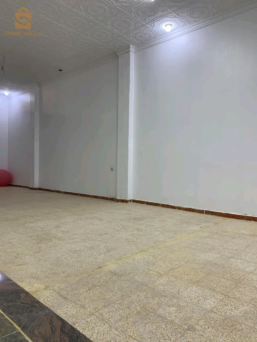 منزل وقاعة افراح للبيع
