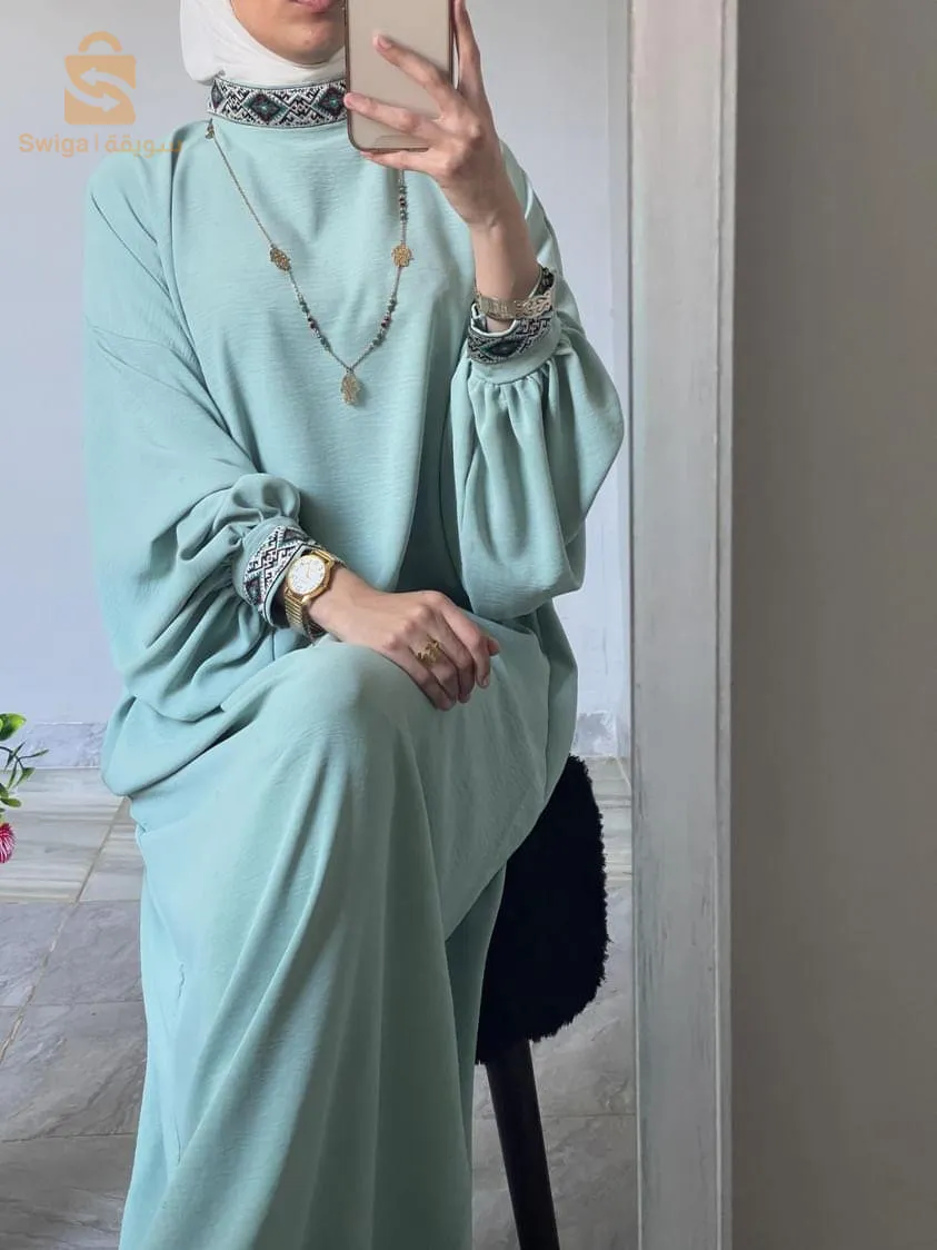 1ér model-robe+kimono+foulard=6000da
2ém modél-tré joli robe standart taille  (36-56) 
prix:4600da
livraisson dissponible 58 wilaya