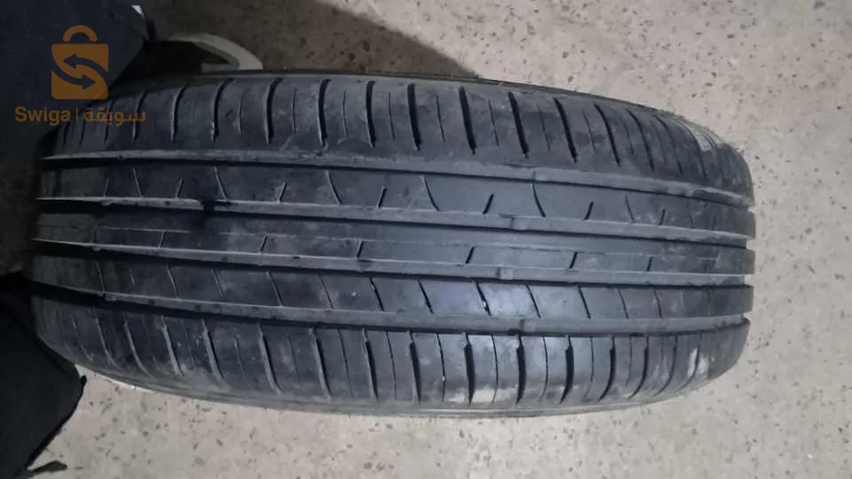 بيع وتصليح العجلات المستعملة و البيع بالجملة