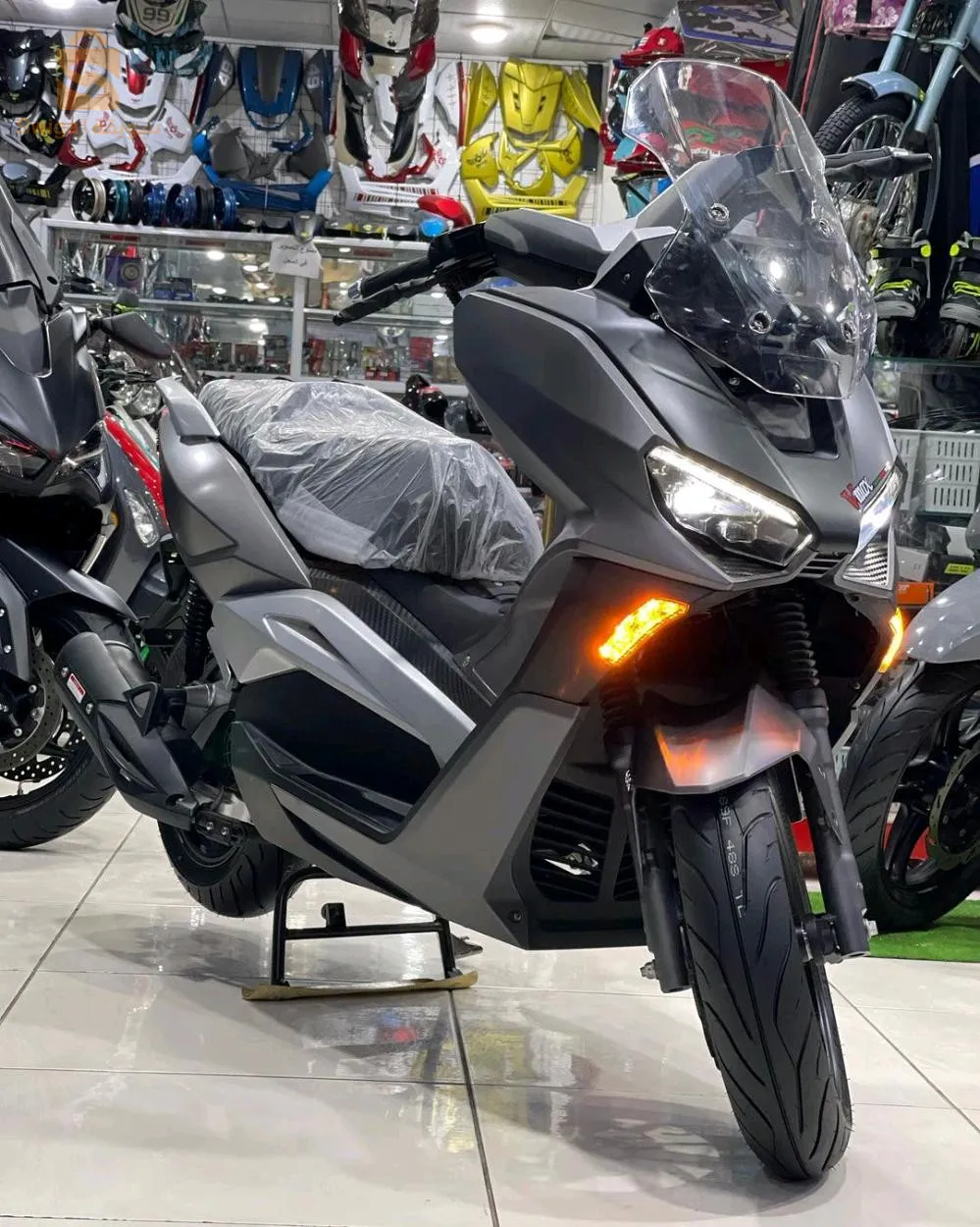 _كما عودكم محلنا لأكبر عروض وتخفيضات على دراجات نارية 🏍️ مع امكانيات دفع بتقسيط شرعي مريح ودون فوائد ربوية مع امكانية توصيل والعديد من مفاجآت الحصرية ❤الكمية محدودة  لاي استفسار يمكنك الاتصال على الرقم : 0670174005
اوقات العمل من 9 صباحا الى 5 مساءا️