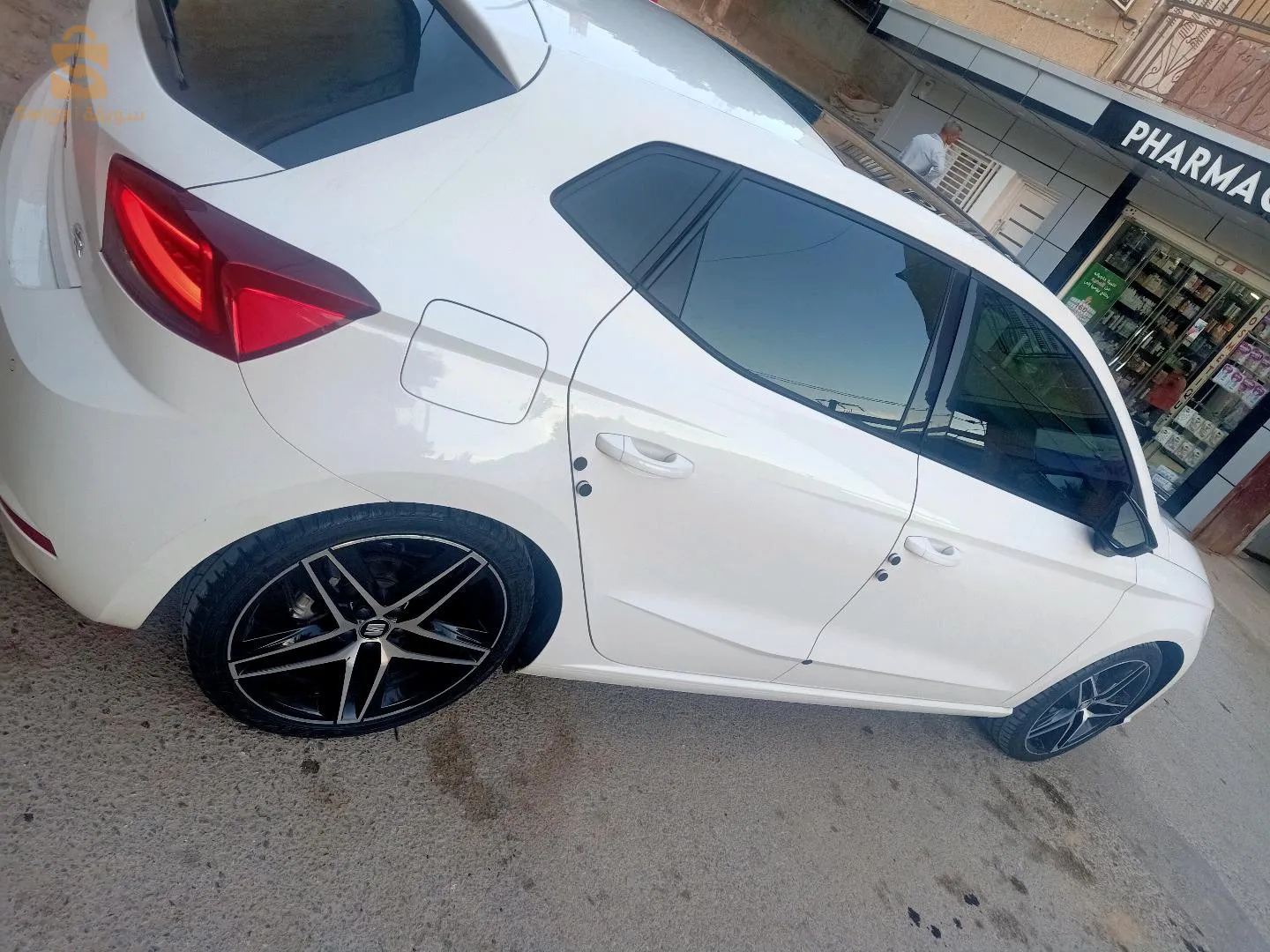 زوج كراوات لوالا تاع إبيزا 2019 للبيع Deux vitres avant ibiza 2019 a vendre