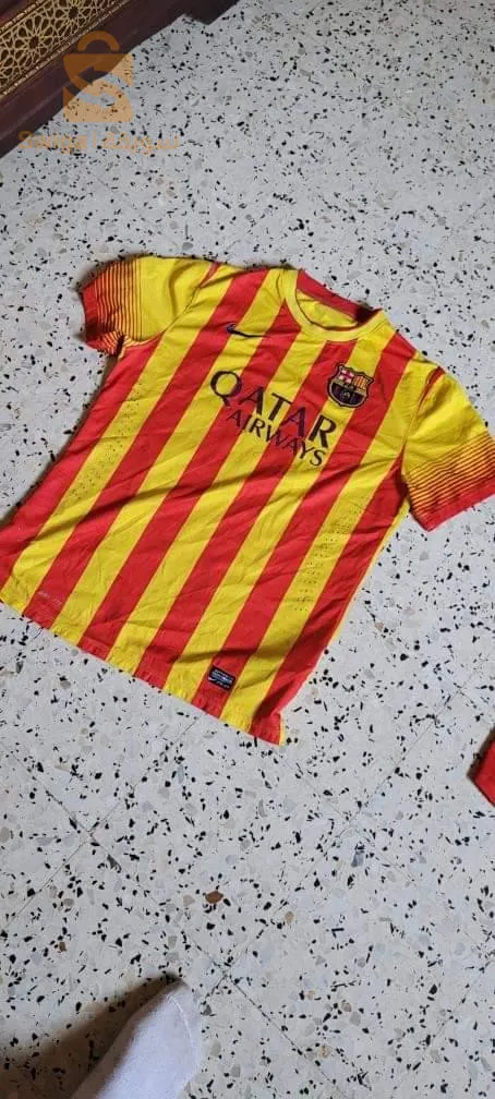 Maillot FC BARCELONE  2012/2013 🇪🇸🔥
ORIGINAL 😍🔥
Ventage 👌🔥
Livraison disponible 58 willaya 🚚
