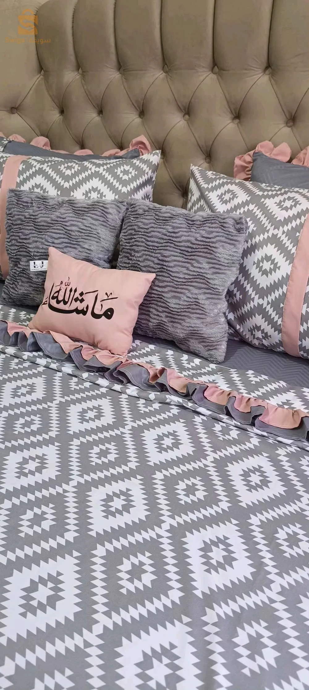 ابيع جميع الافرشة  دراوات و كوفرولي و غيرها و ايضا جهاز البيبي