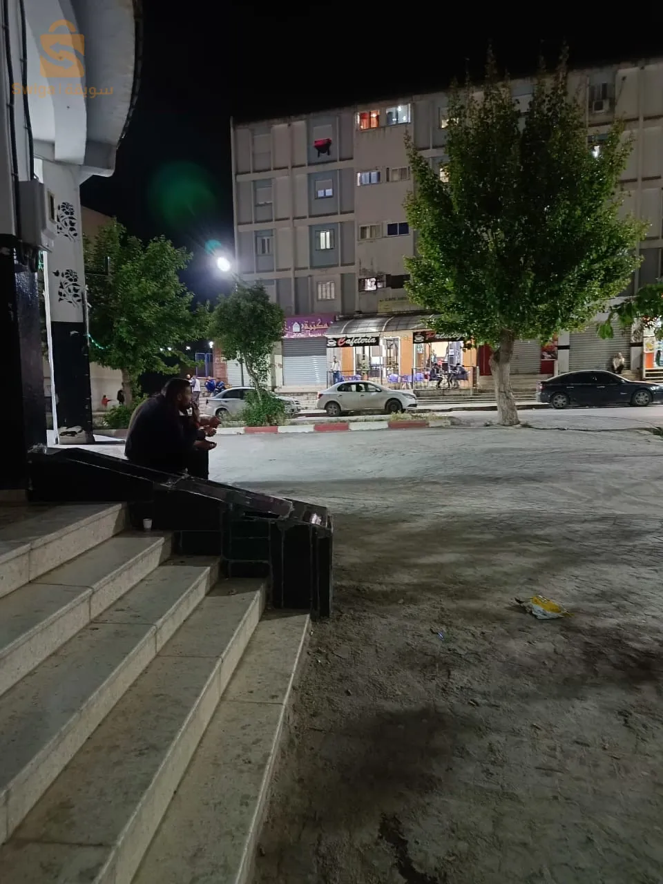 عين استمارة حريشة بنايات urbaco على الطريق العام