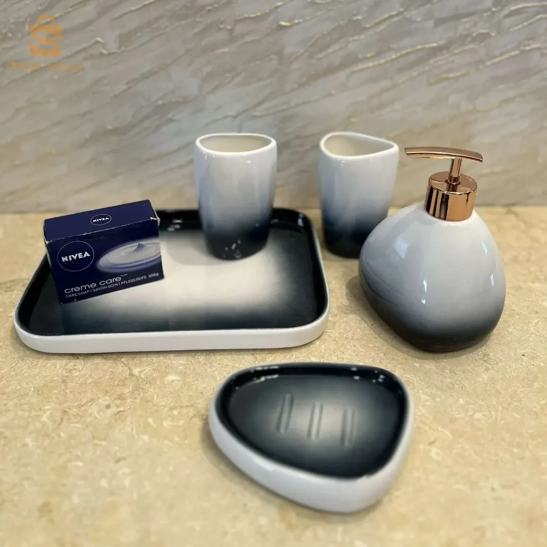 مجموعة حمام مصنوعة من سيراميك