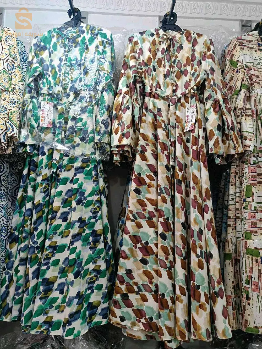 روبا كتان.  محلية______مقاس__من__42__الى__48__4ألوان_سيري فيه 4__متوفرة بالجملة فقط____مع خدمة التوصيلا الى 58ولاية