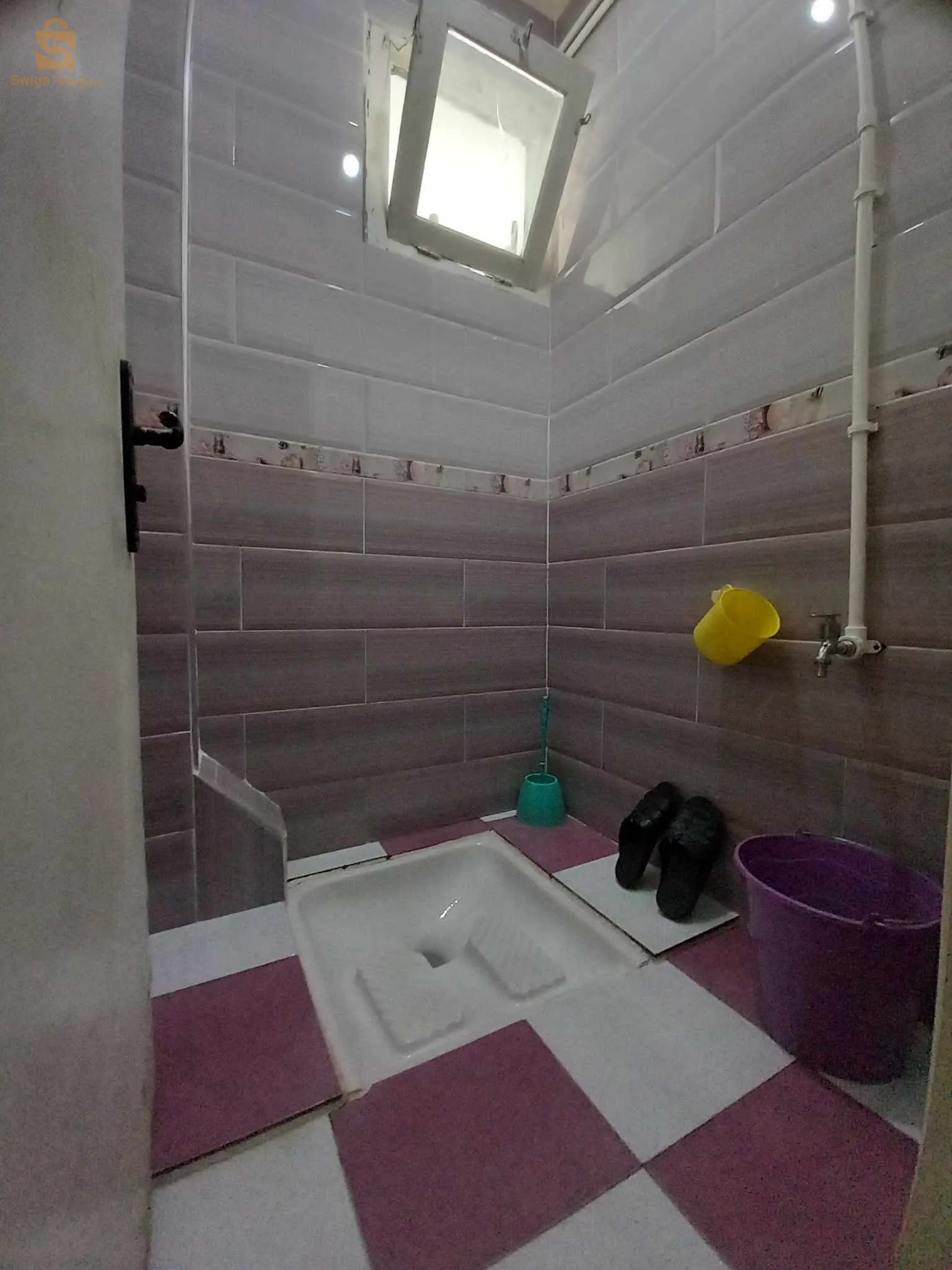 شقة f3 ماشاء الله مجهزة و نظيفة مطلة على البحر 0656577791