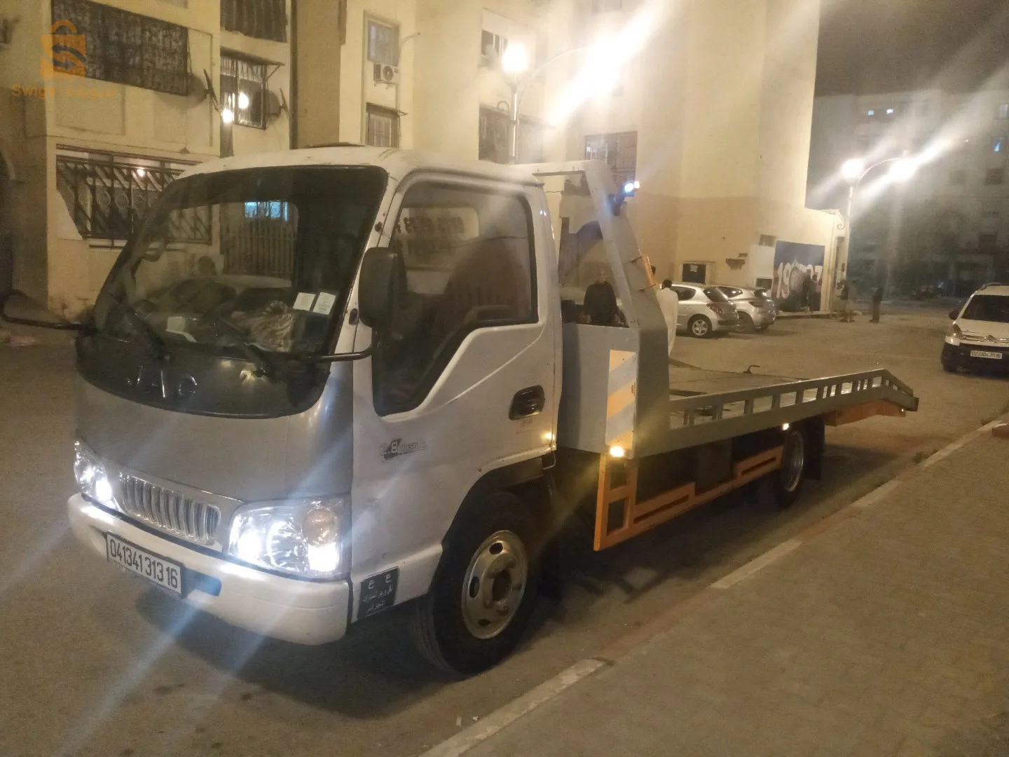 جر ونقل السيارات