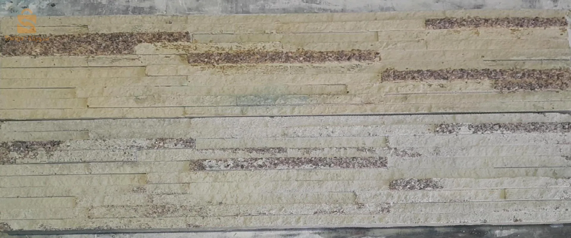 décoration intérieure avec pierre murale