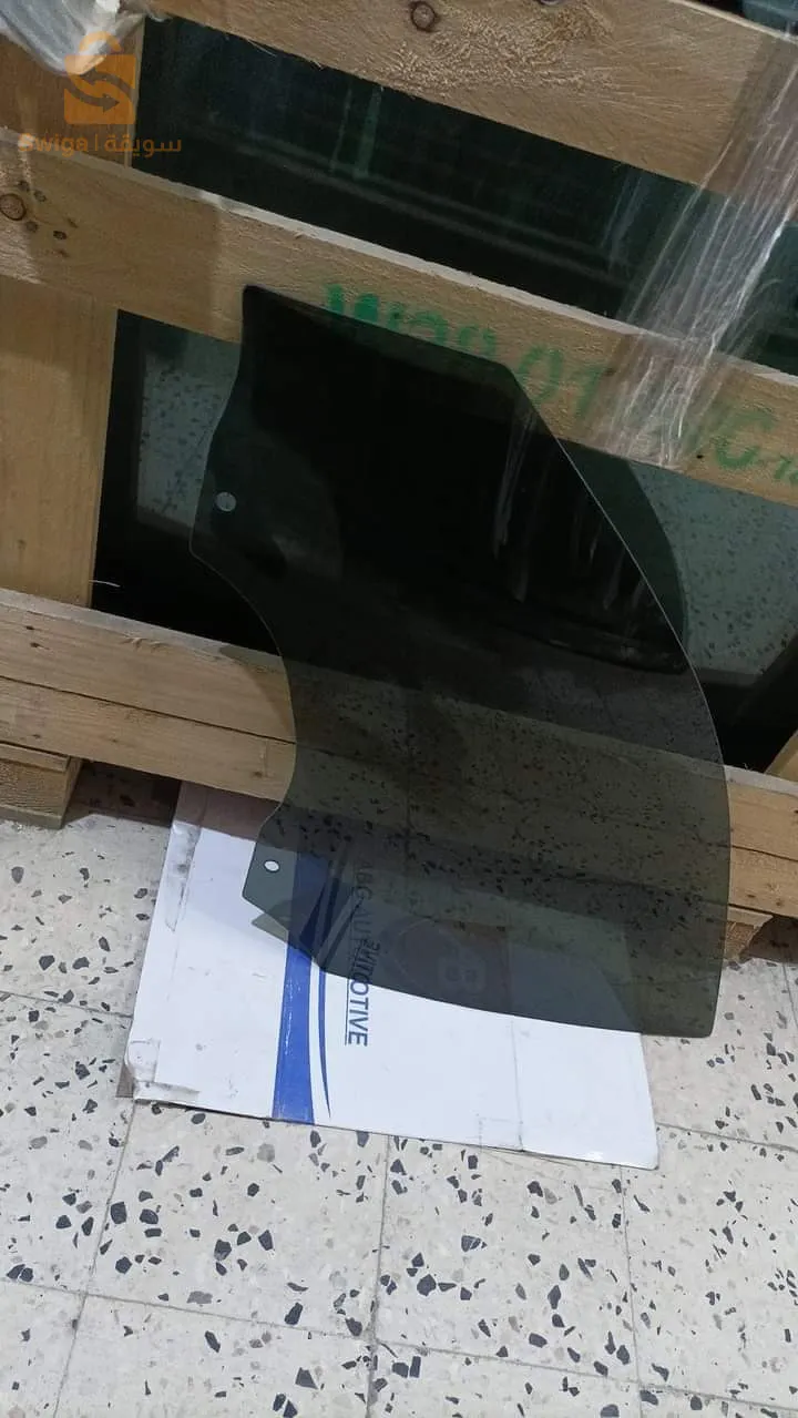 بيع وتركيب زجاج السيارات
